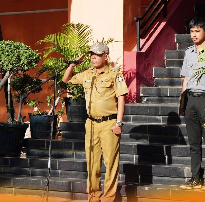 Gambar UPACARA PENGIBARAN BENDERA